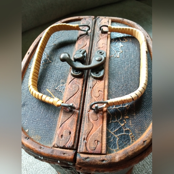 Wooden Purse - Picture 15 of 16